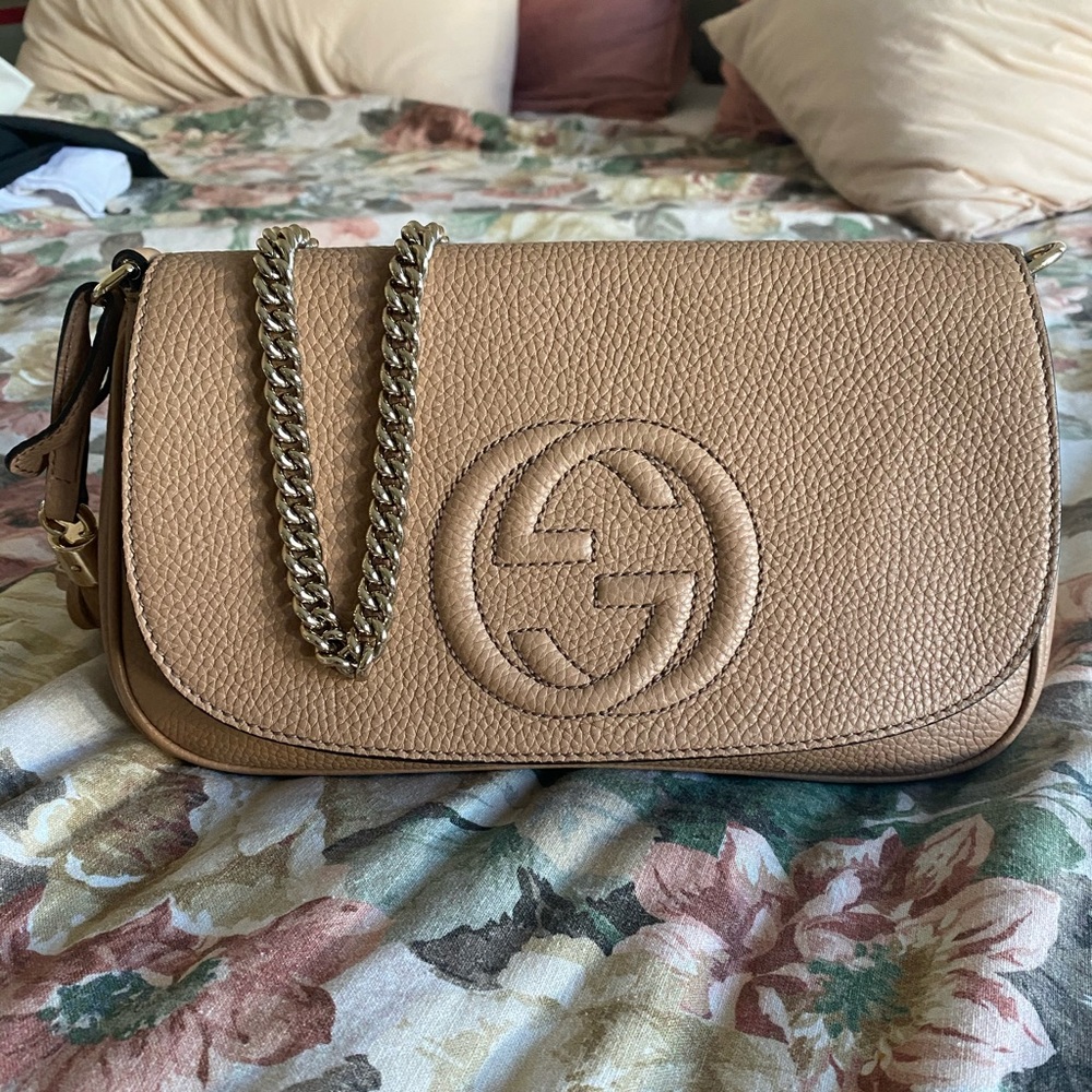 Gucci soho bag beige